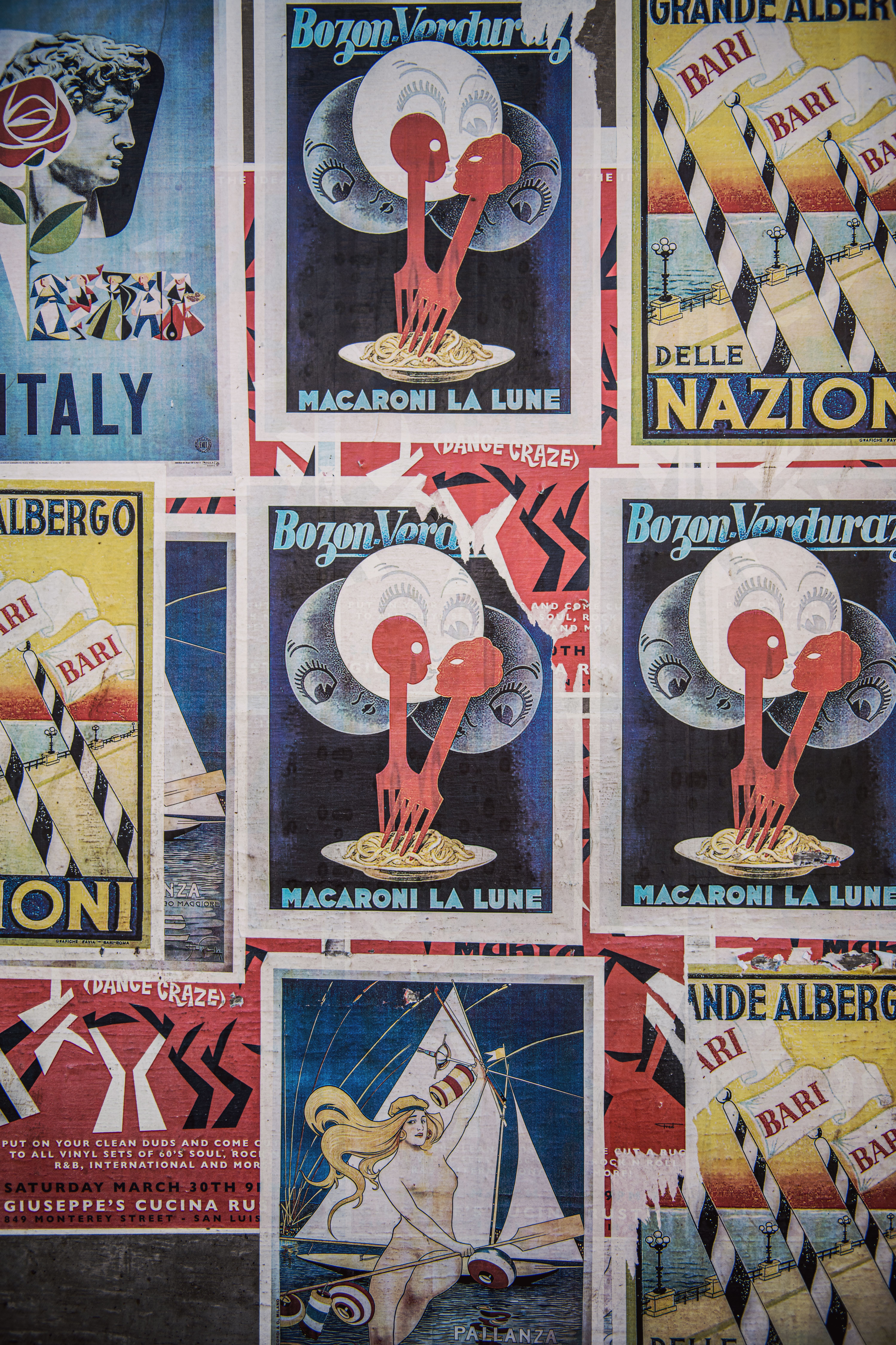 een afbeelding van meerdere posters, veel kleur en tekeningen valt bij alle posters op.